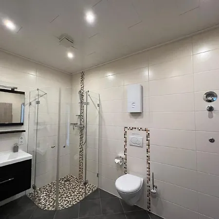 Moderne Kommerswag Mit Finnischer Sauna